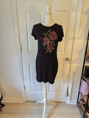 MRT 1030 Large Blact Tshirt Dress Short Sleeve Ripped Back Coquette Femine Roses